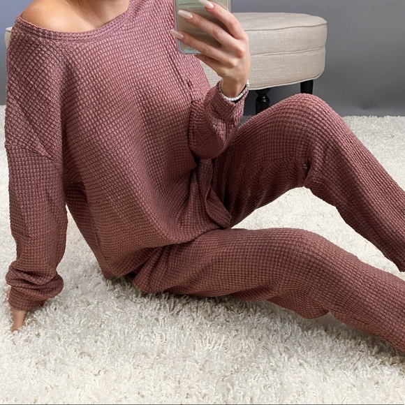 DREAM STATE Jogger in Dark Rose - Picture 4 of 4